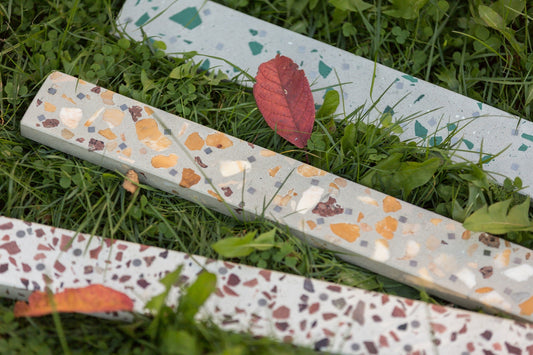 Terrazzo magnetický držiak na nože od BetelArt