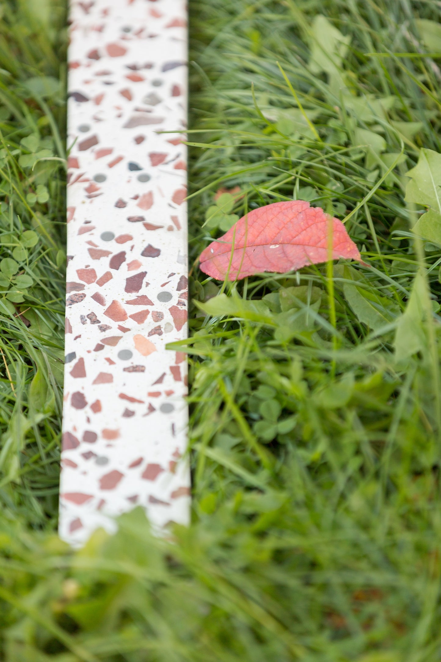 BetelArt Terrazzo Magnetický držiak na nože Beige/Limestone