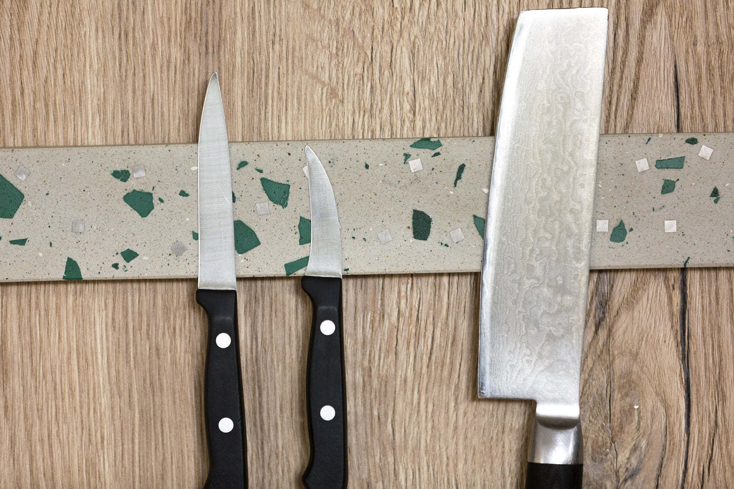 BetelArt Terrazzo Magnetický držiak na nože Beige/Green